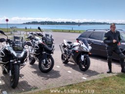 Auf dem Parkplatz - Burgtiefe Fehmarn
