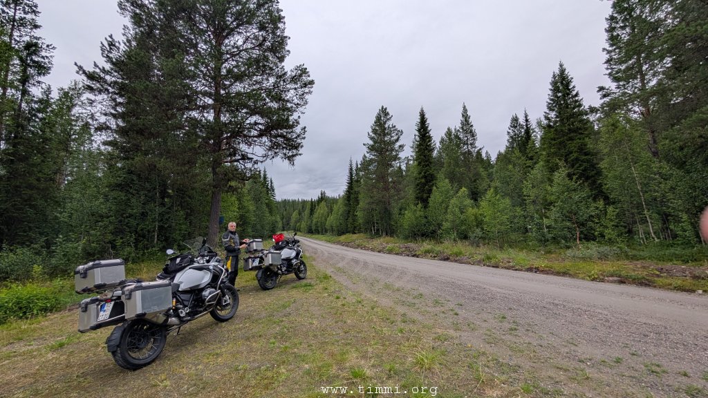 Schotterstraße in der nähe des Vildmarksvägen